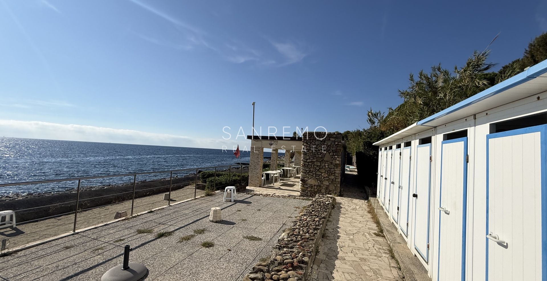 Просторная квартира в элегантном жилом комплексе, утопающем в зелени